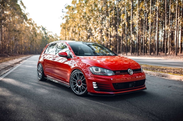  GOLF GTI RED